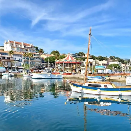 With Pool - Near The Bandol